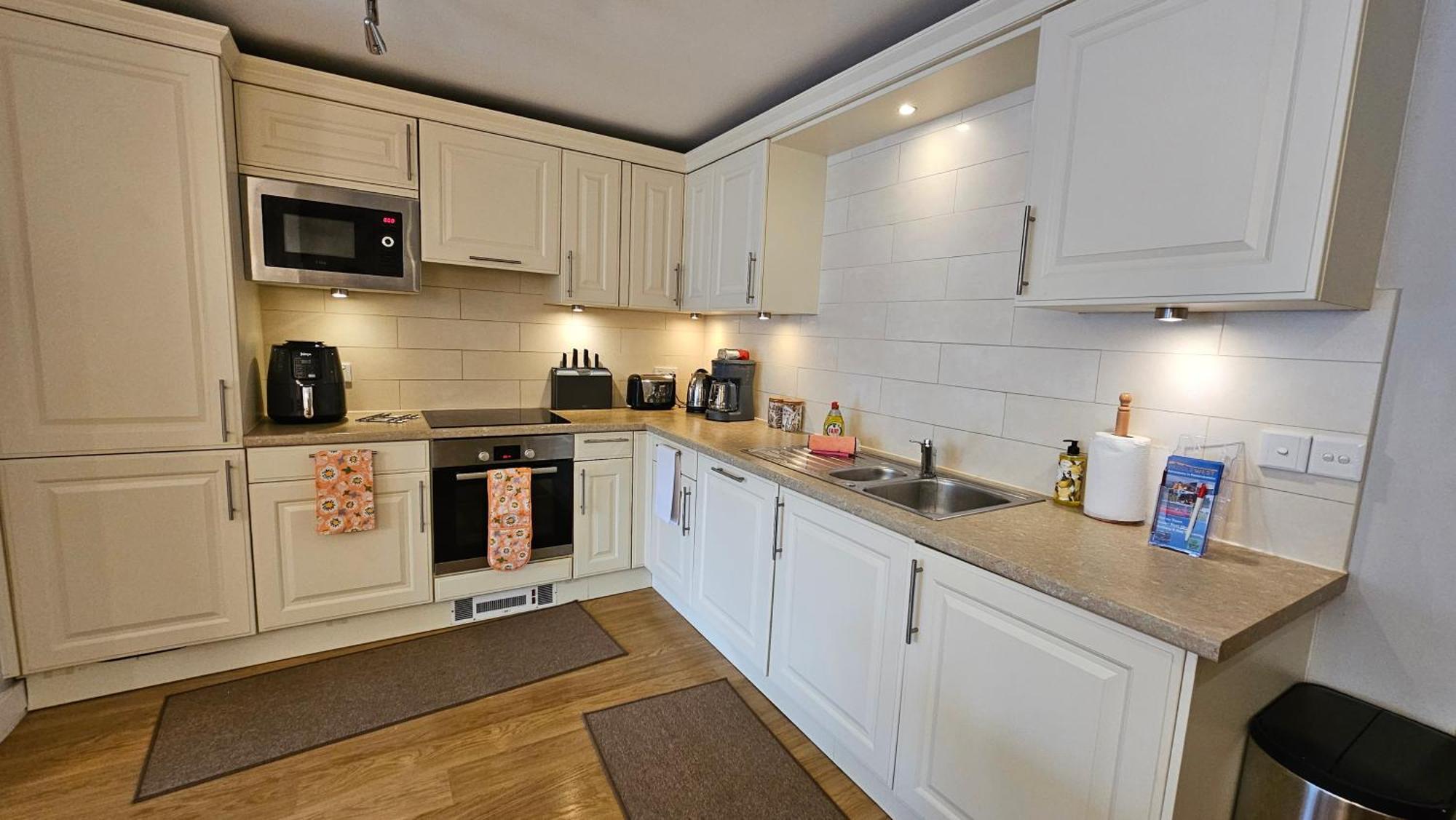 Castle Pond House Apartman Pembroke Kültér fotó